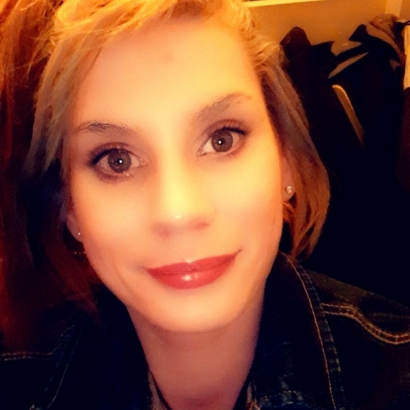 Meet your Posher, Lainey - Picture 16 of 16